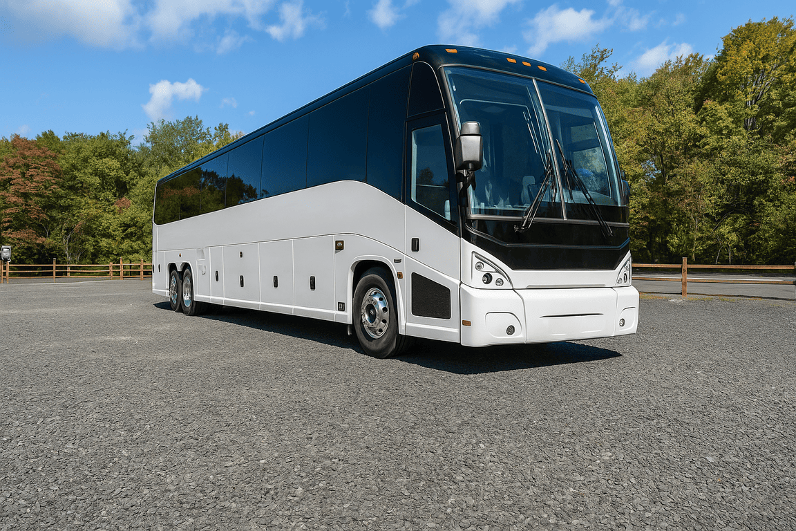 picture of Louisville Coach Bus Service coach bus