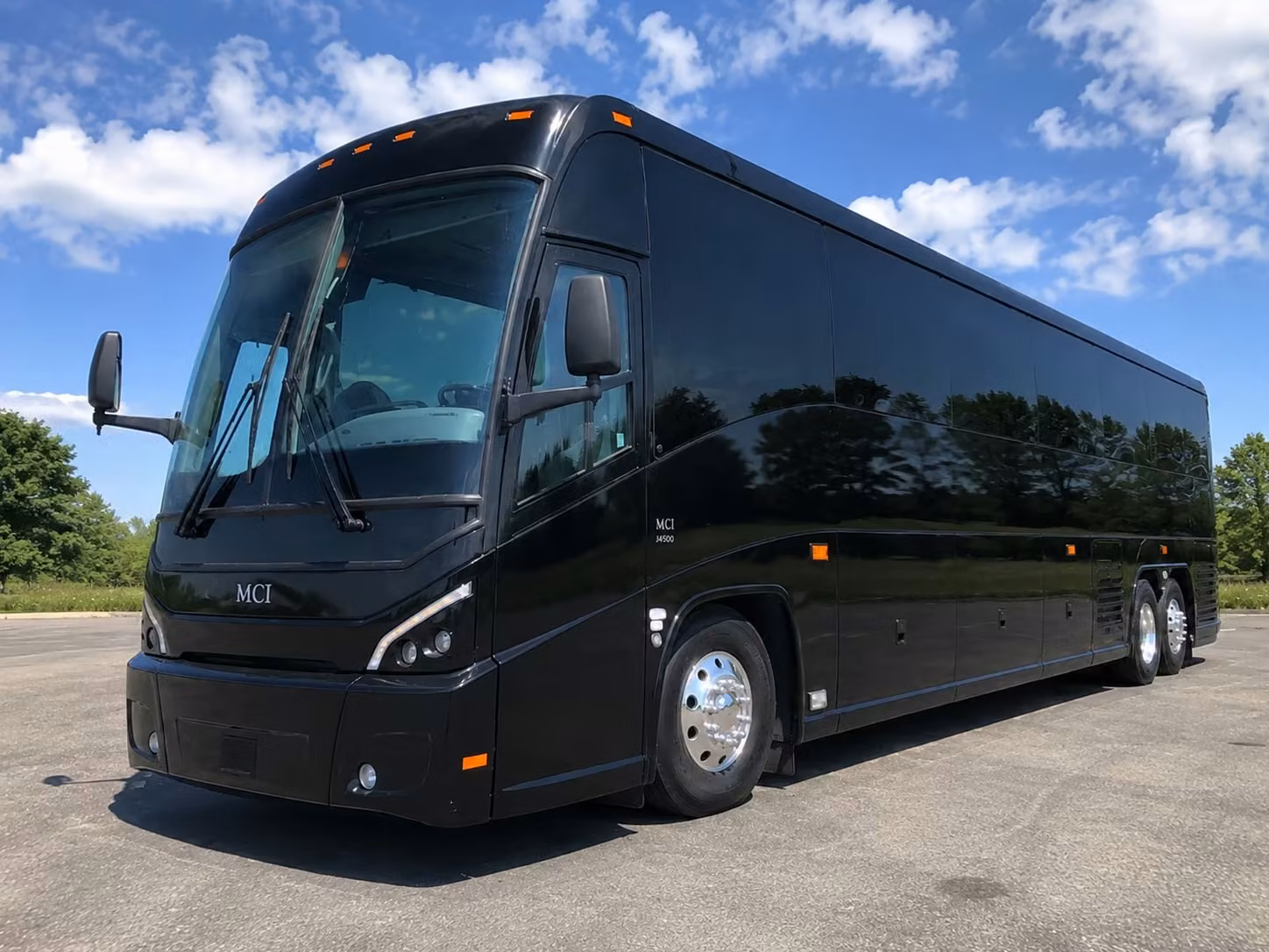 employee shuttle services for louisville businesses and corporate campuses