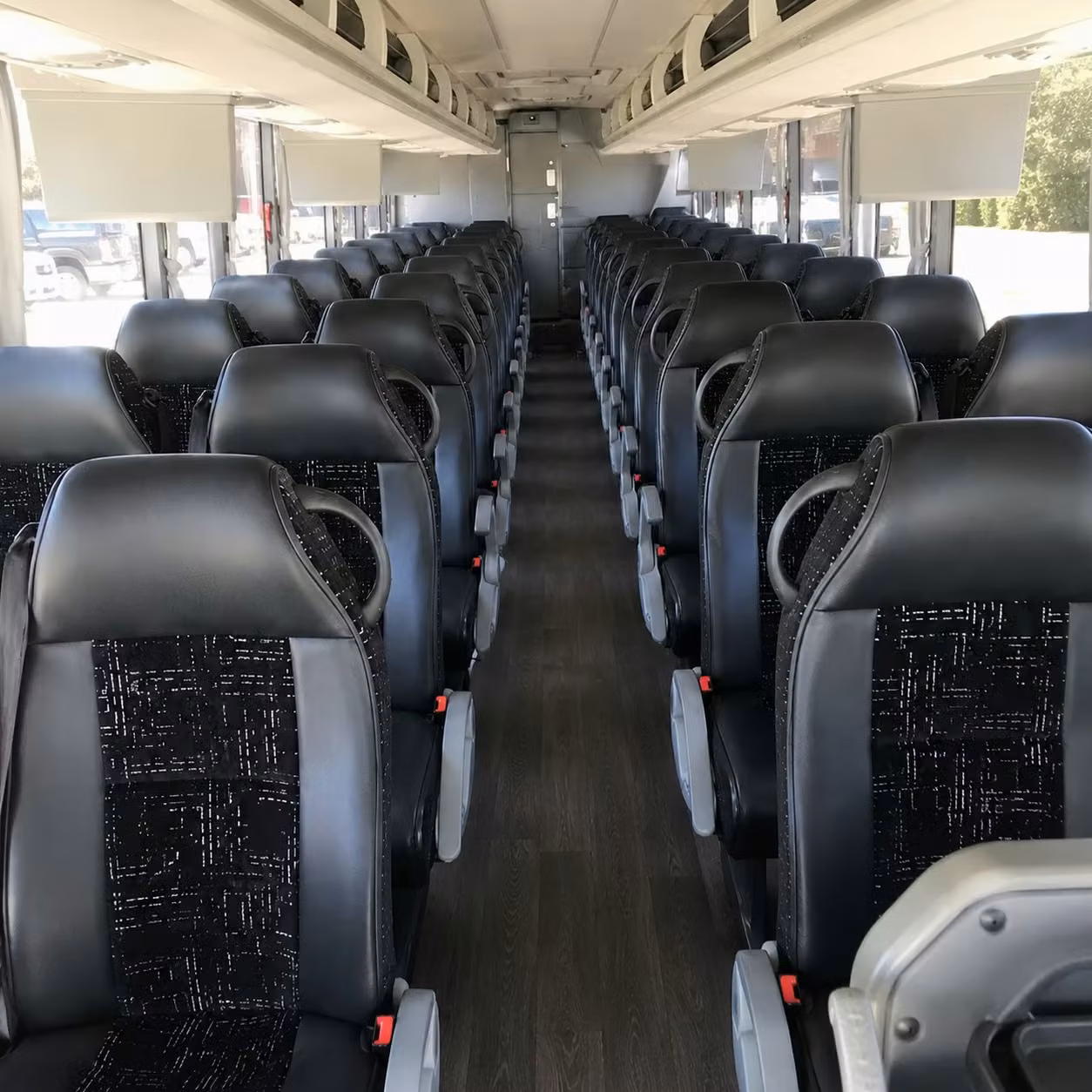 long distance sporting event charter bus rentals from louisville to lexington cincinnati and beyond