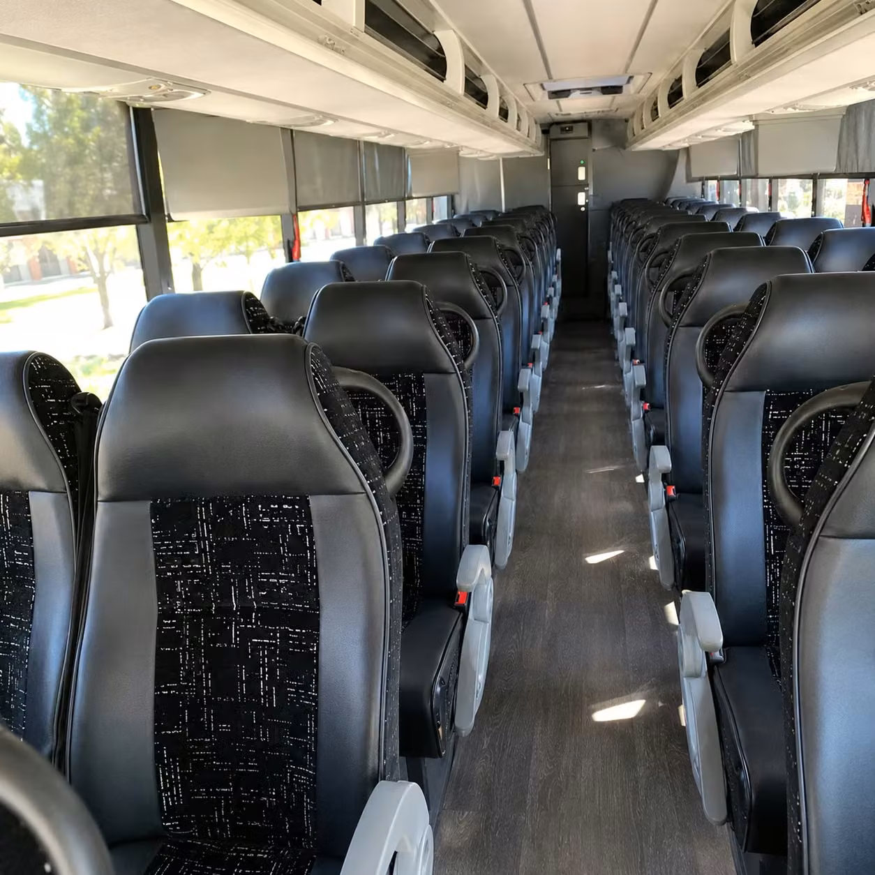 louisville long distance charter bus rentals