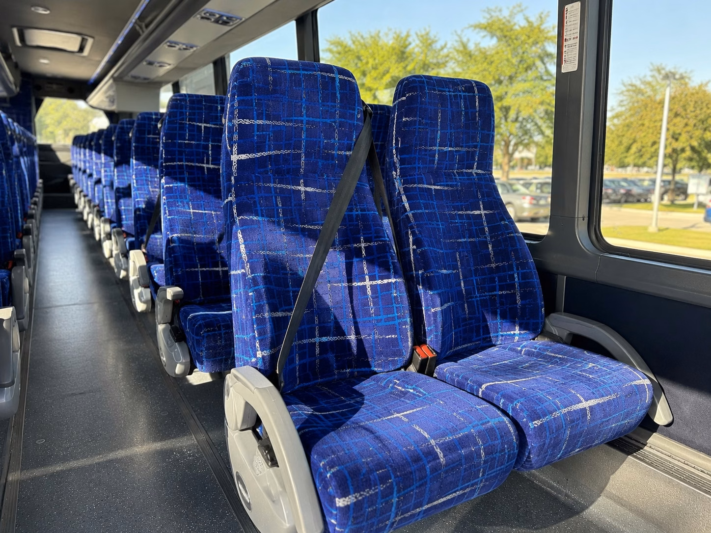 louisvillecoachbusservice com lets you compare louisville prom bus prices without the runaround