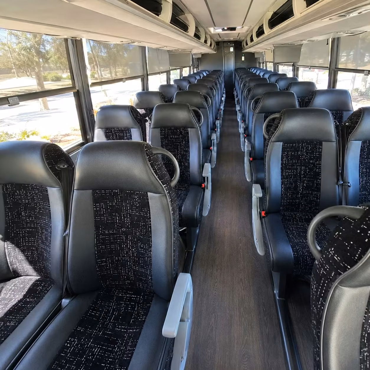 louisvillecoachbusservice com makes it easy to compare louisville charter buses for official government travel