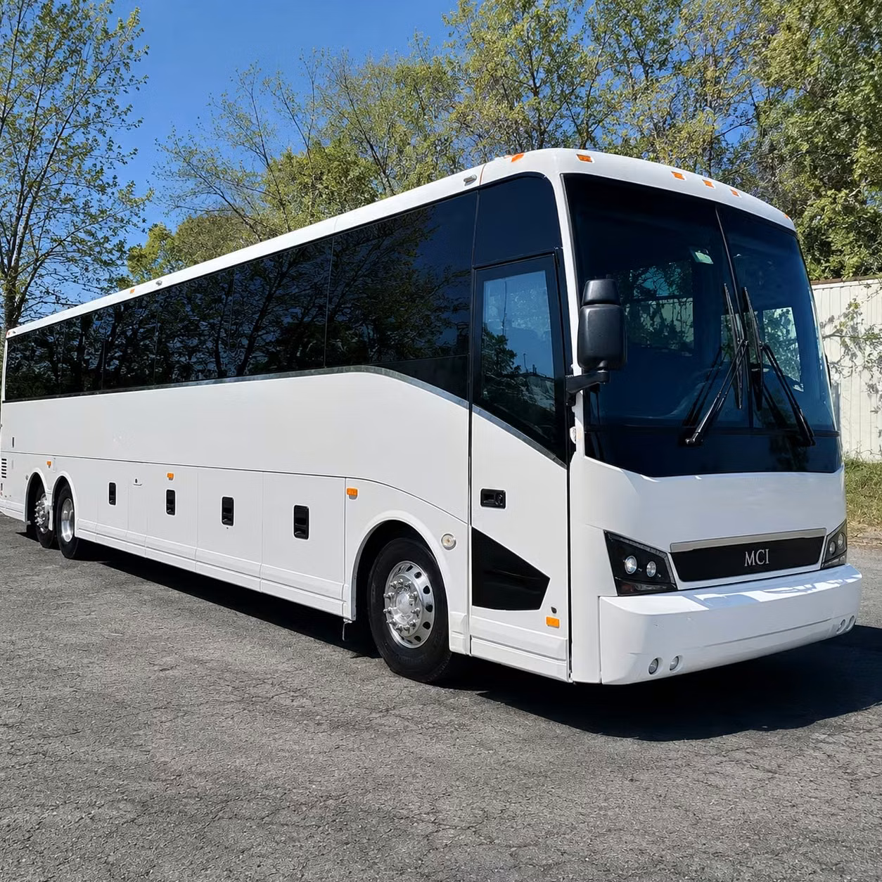 sunday service shuttle buses for louisville congregations